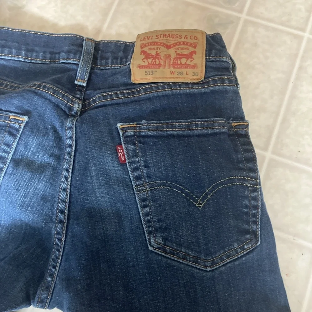 Levi's 513 Slim Straight‎ Stretch Men's Jeans W 28 x L 30 Blue Dark wash